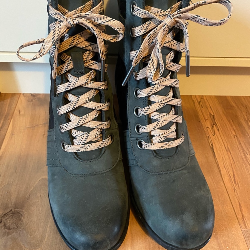 Sorel Lexie Wedge Boots - Picture 4 of 7